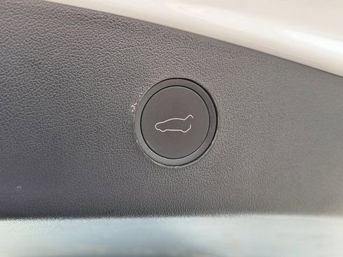 Used 2023 Tesla Model 3 Performance image 7