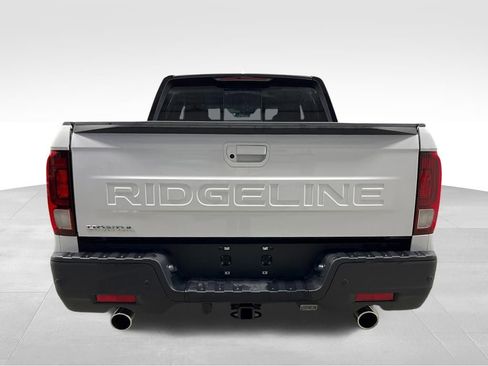 New 2025 Honda Ridgeline Black Edition image 4