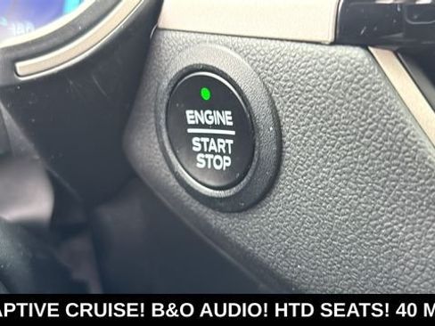 Used 2022 Ford Escape SEL w/ Technology Package FWD image 13