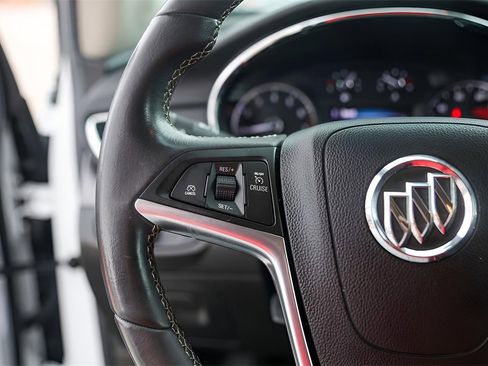 Used 2022 Buick Encore Preferred w/ Safety Package image 16