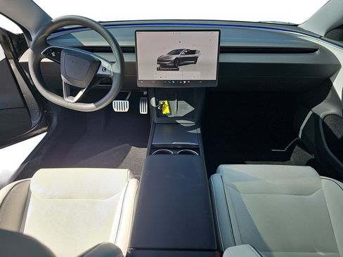 Used 2025 Tesla Model 3 Performance AWD/4WD image 13