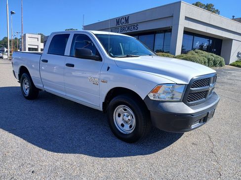 Used 2019 RAM 1500 Tradesman image 17