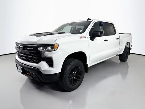 Certified 2023 Chevrolet Silverado 1500 LT Trail Boss AWD/4WD image 3