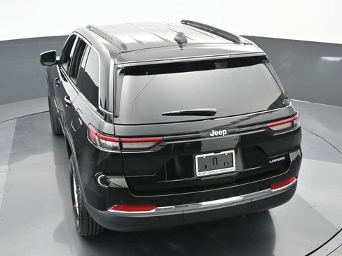 Used 2024 Jeep Grand Cherokee Laredo w/ Trailer Tow Package image 38