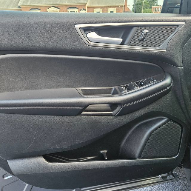 Used 2024 Ford Edge SEL AWD/4WD image 18