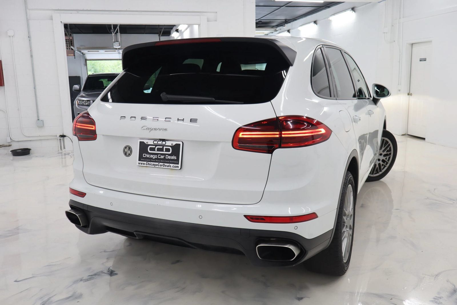Used 2018 Porsche Cayenne AWD/4WD image 9