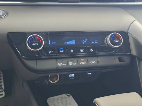 New 2026 Hyundai Elantra Sport FWD image 30