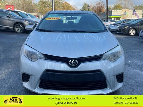 Used 2016 Toyota Corolla L FWD image 2