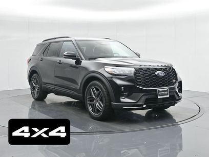 Used 2025 Ford Explorer ST