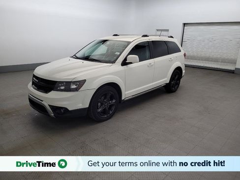 Used 2019 Dodge Journey Crossroad FWD image 1