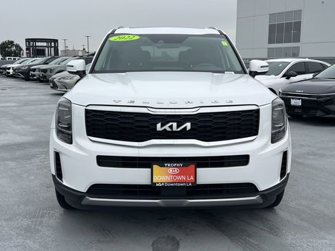 Used 2022 Kia Telluride S image 9