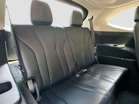 Used 2022 Acura MDX SH-AWD w/ Technology Package image 34