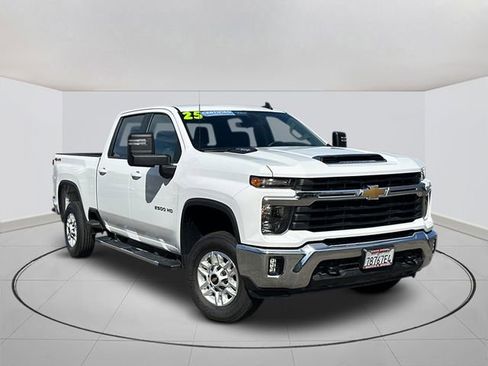 Certified 2025 Chevrolet Silverado 2500 LT w/ Convenience Package image 1