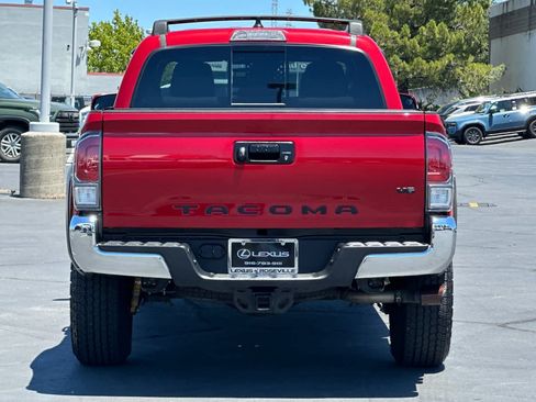 Used 2023 Toyota Tacoma TRD Off-Road AWD/4WD image 8