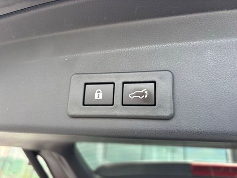 Used 2023 Subaru Ascent Limited AWD/4WD image 19