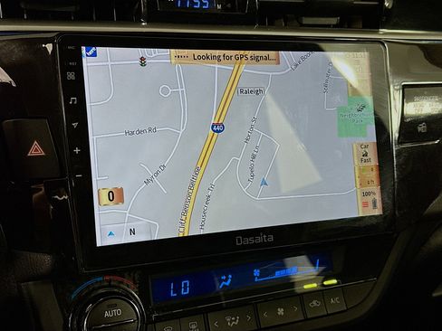 Used 2014 Toyota Corolla S image 22