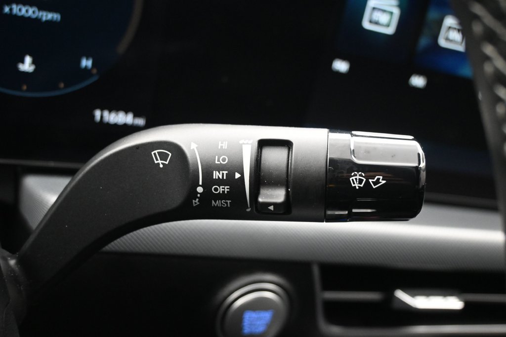 Used 2025 Hyundai Sonata SEL FWD image 18