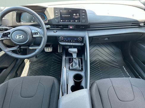 New 2026 Hyundai Elantra Sport FWD image 19
