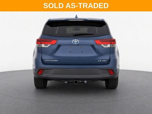 Used 2017 Toyota Highlander Plus AWD/4WD image 3