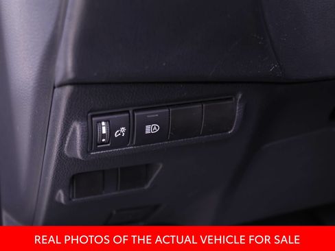Certified 2023 Toyota Corolla Cross LE w/ Moonroof Package AWD/4WD image 15