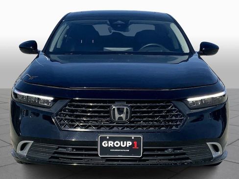 Used 2023 Honda Accord Touring image 3