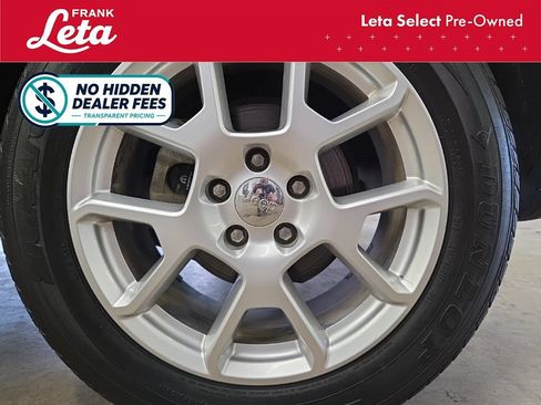 Used 2020 Jeep Renegade Latitude FWD image 14