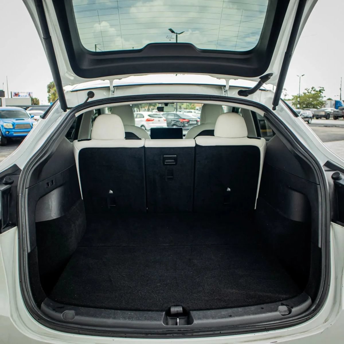 Used 2022 Tesla Model Y Performance AWD/4WD image 15