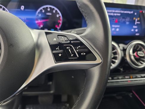 Certified 2025 Mercedes-Benz GLA 250 image 20