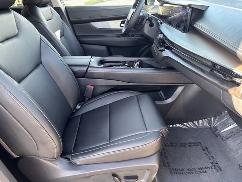 New 2025 Nissan Murano SL image 9