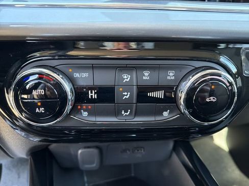 New 2026 Chevrolet Trax LT w/ Midnight Edition image 19