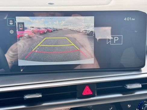 New 2026 Kia Sorento LX FWD image 19