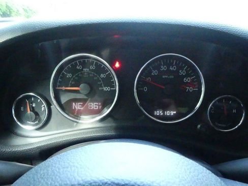 Used 2018 Jeep Wrangler Unlimited Rubicon AWD/4WD image 16