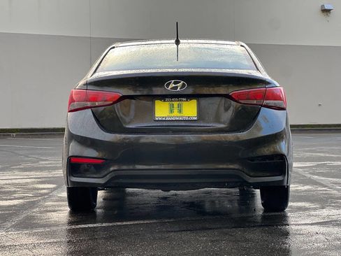 Used 2021 Hyundai Accent SE image 4