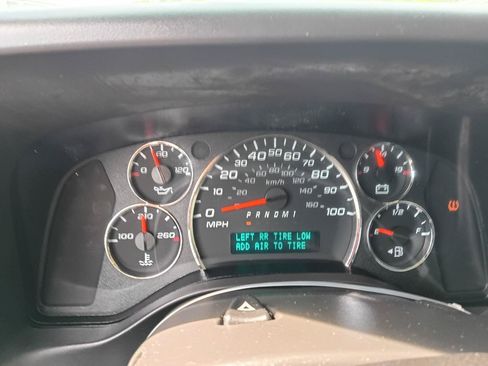 Used 2023 Chevrolet Express 3500 w/ Power Convenience Package RWD image 13
