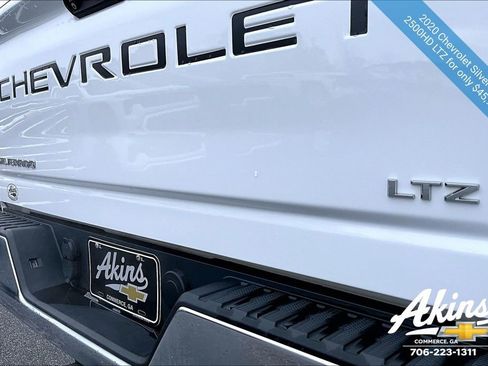 Used 2020 Chevrolet Silverado 2500 LTZ w/ LTZ Convenience Package AWD/4WD image 19