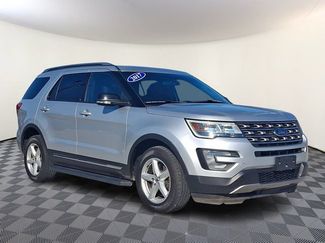 Used 2017 Ford Explorer XLT AWD/4WD video 1