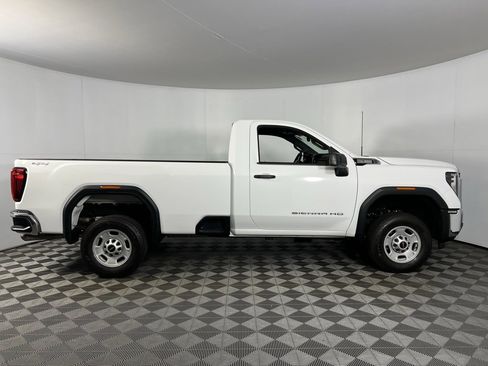 Used 2024 GMC Sierra 2500 Pro image 5