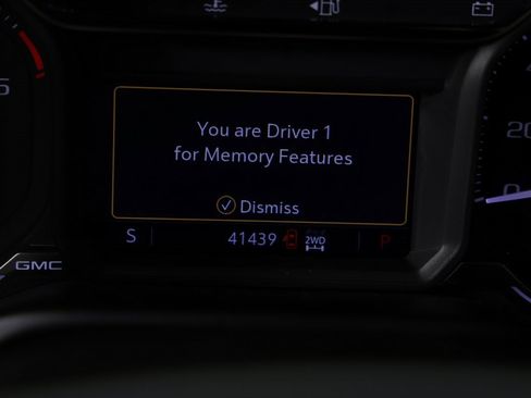 Used 2021 GMC Sierra 2500 SLT w/ SLT Convenience Package image 25