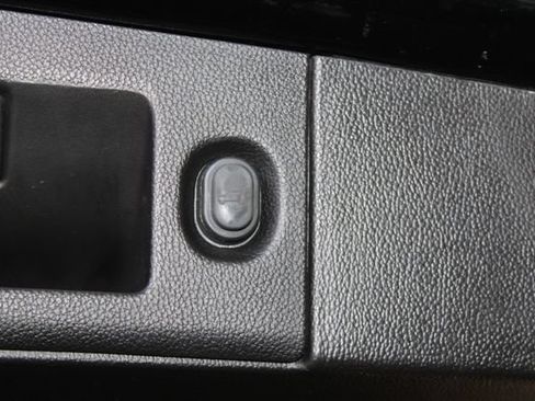 Used 2019 Cadillac Escalade Luxury AWD/4WD image 44