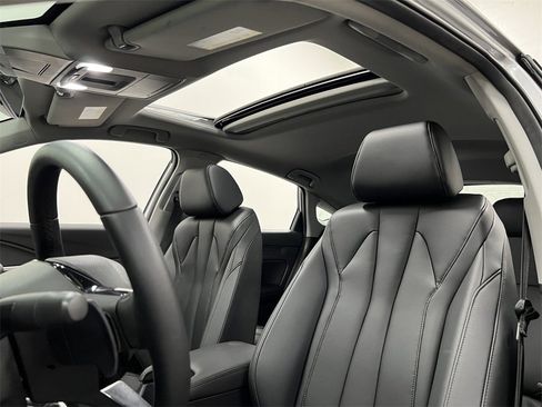 Used 2025 Acura Integra image 19