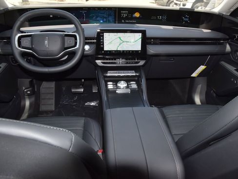 New 2026 Lincoln Nautilus Reserve w/ Jet Appearance Package AWD/4WD image 23