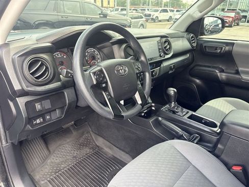Used 2022 Toyota Tacoma SR AWD/4WD image 10