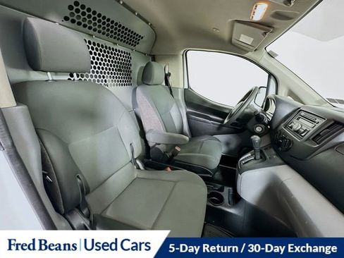 Used 2015 Nissan NV200 S image 24