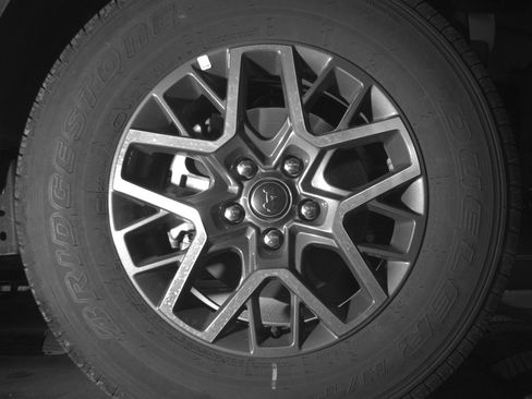 Used 2025 Jeep Wrangler Sahara AWD/4WD image 13