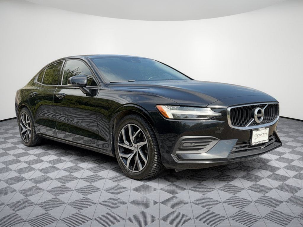 Used 2019 Volvo S60 T5 Momentum w/ Premium Package FWD image 7