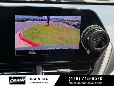 Used 2025 Chevrolet Trax RS FWD image 16