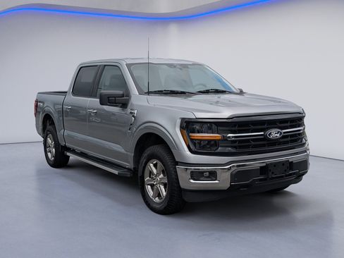 Used 2025 Ford F150 XLT w/ Equipment Group 301A Standard AWD/4WD image 5
