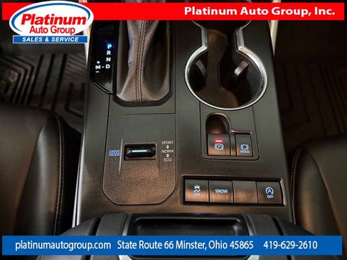 Used 2021 Toyota Highlander XSE FWD image 22