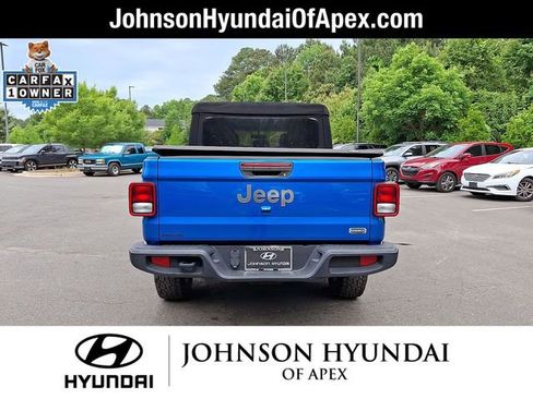 Used 2021 Jeep Gladiator Overland w/ Cold Weather Group AWD/4WD image 26