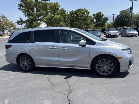 Certified 2026 Honda Odyssey Touring image 3